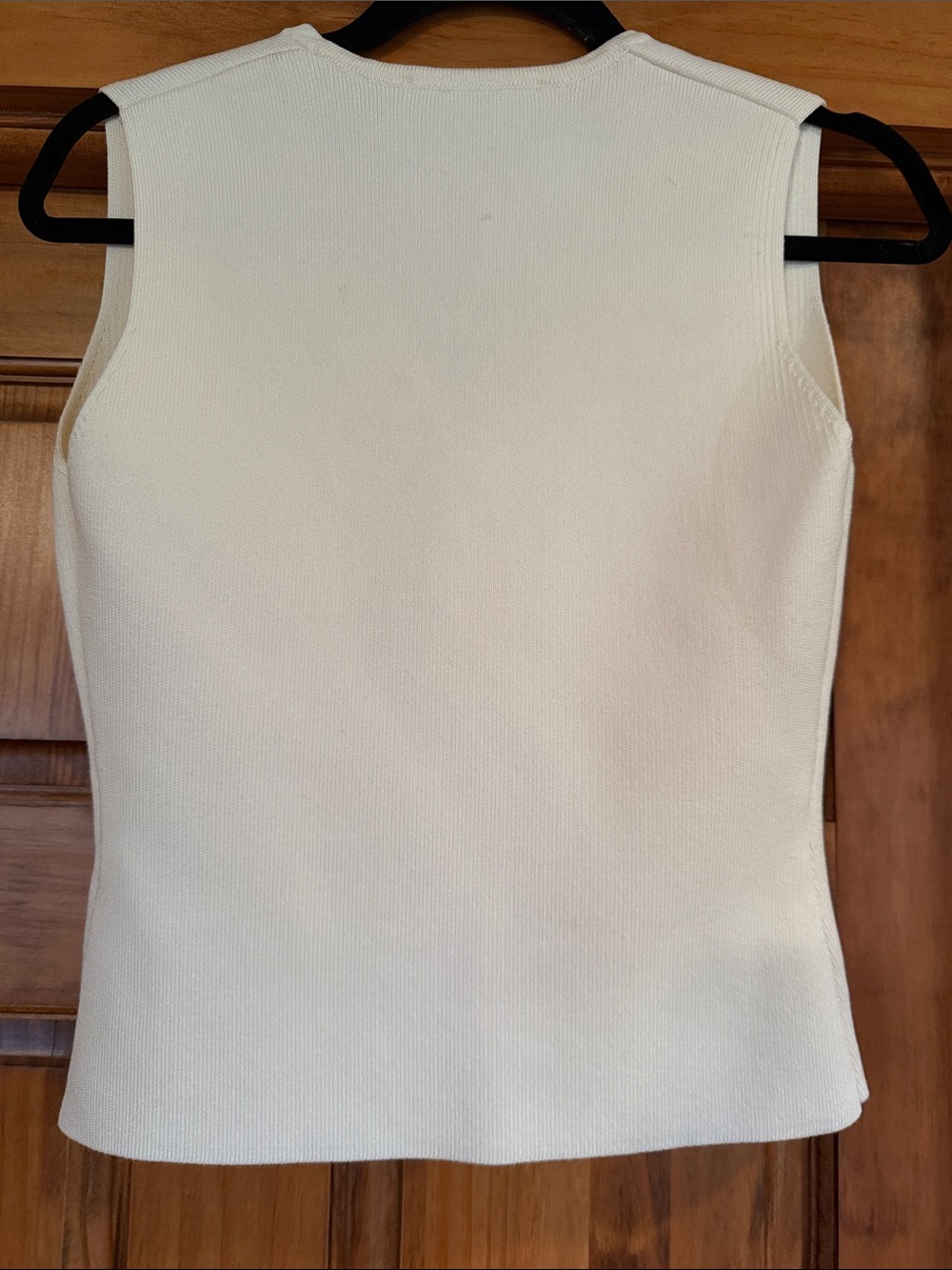 Zara Cream Sleeveless V-Neck Tank with Gold Buttons - Picture 3 of 4